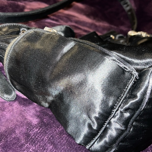 JOHNNY FARAH SATIN DRAWSTRING BAG/ VINTAGE - Picture 2 of 10